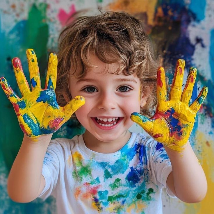 أطفال يقرأون